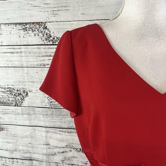 Donna Morgan Dress size 10 Cherry Red Crepe Knee Career Wedding Evening Church - Picture 4 of 9